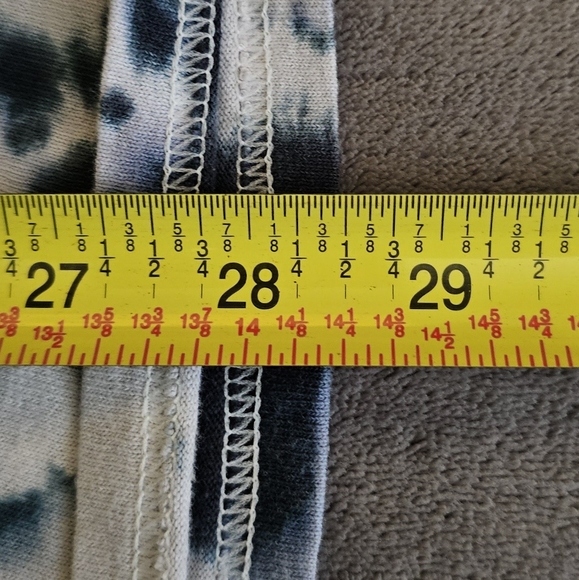 Liquid Blue Men's Kiss Destroyer '76 Tie Dye Rock Band T-Shirt Size 2XL - Picture 7 of 9